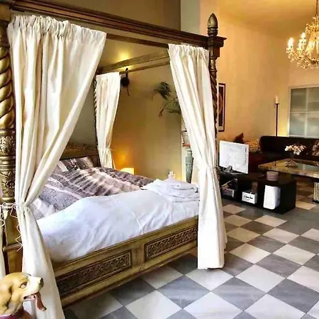 Zentrum Mit Park Am Europa Radweg * 쾨텐