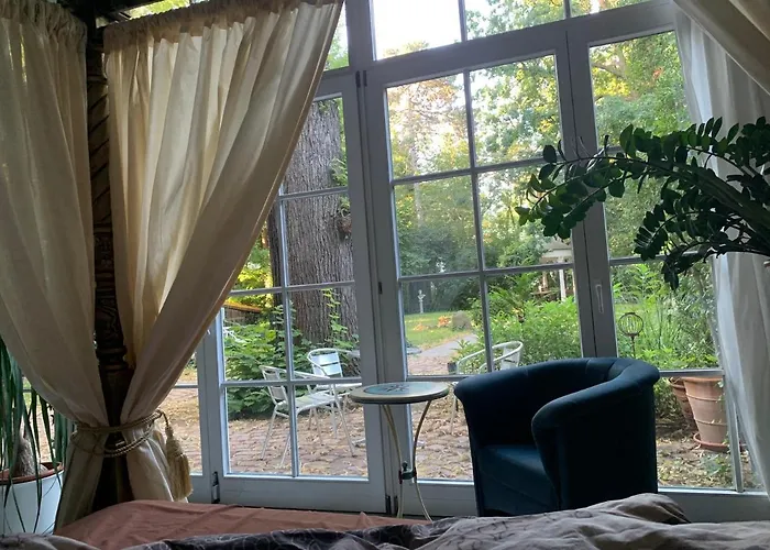 Zentrum Mit Park Am Europa Radweg Koethen (Anhalt)